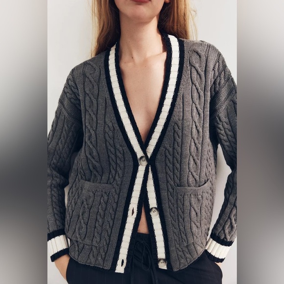 NWT ZARA CARDIGAN WITH PIPED SEAMS - Picture 5 of 7